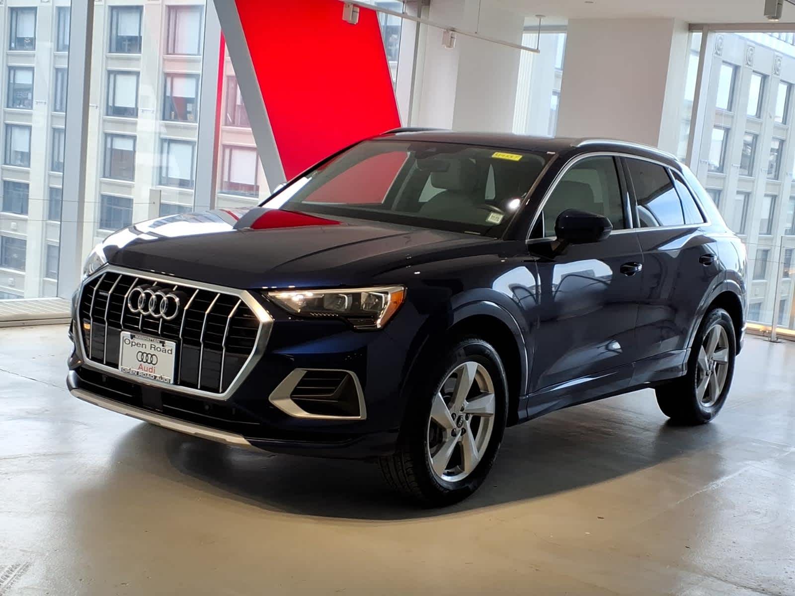 2022 Audi Q3 Premium 40 TFSI quattro