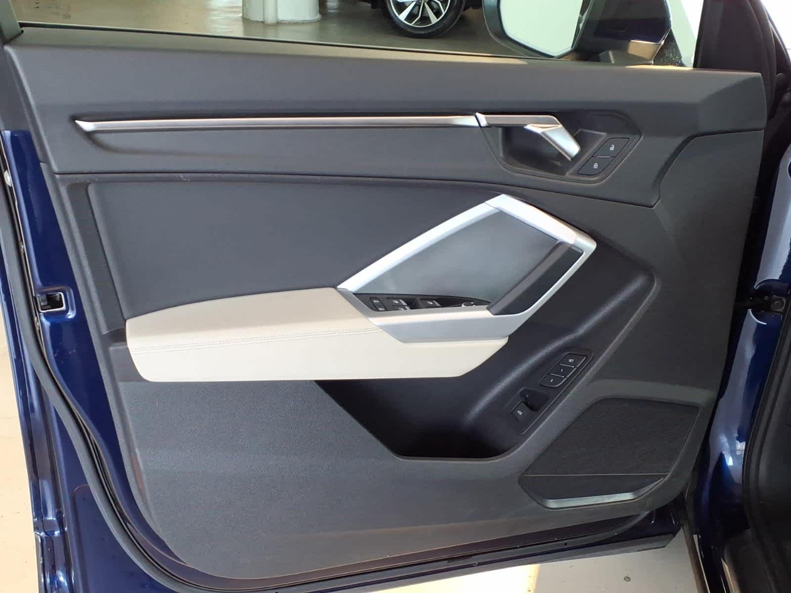 2022 Audi Q3 Premium 40 TFSI quattro