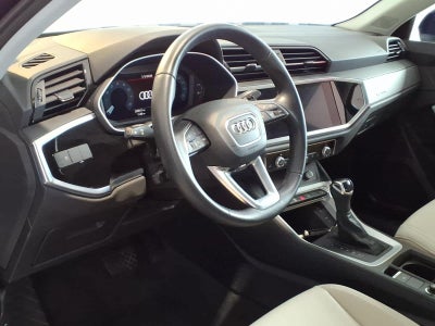2022 Audi Q3 Premium 40 TFSI quattro