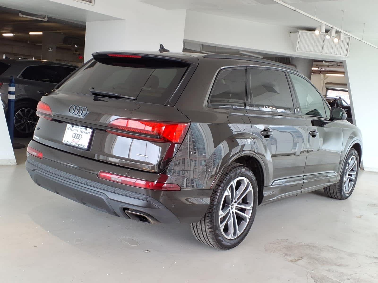 2026 Audi Q7 Premium 55 quattro *Ltd Avail*