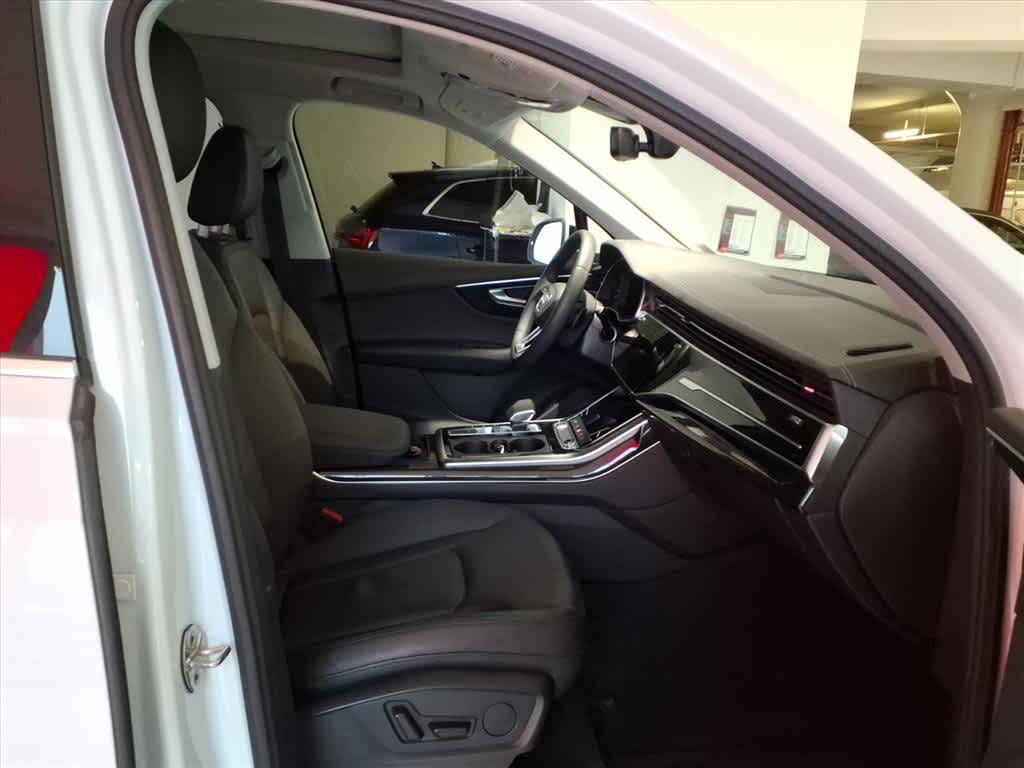 2023 Audi Q7 Premium 55 TFSI quattro