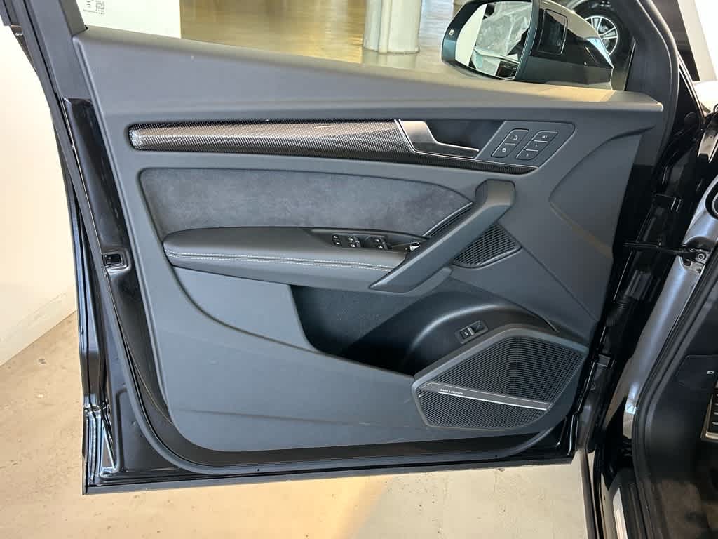 2025 Audi SQ5 Premium Plus 3.0 TFSI quattro