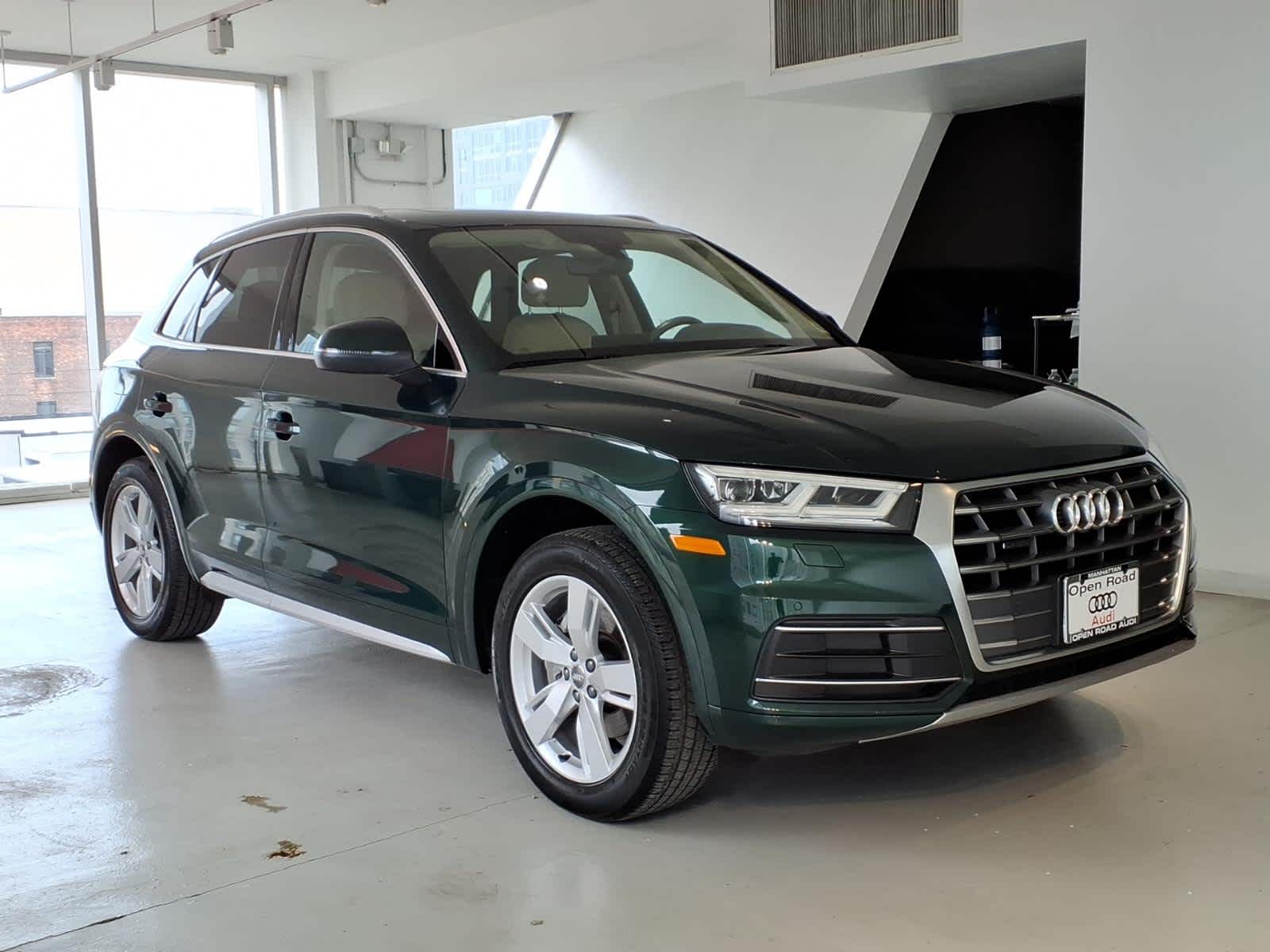 2019 Audi Q5 Premium Plus 45 TFSI quattro