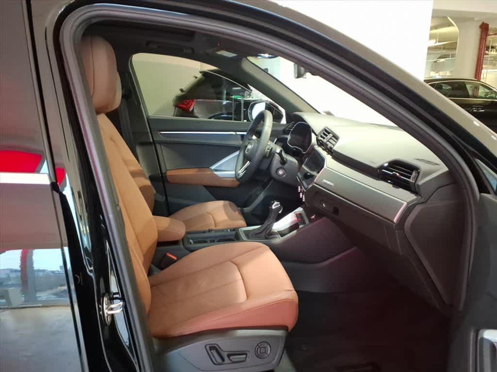 2025 Audi Q3 S line Premium 45 TFSI quattro