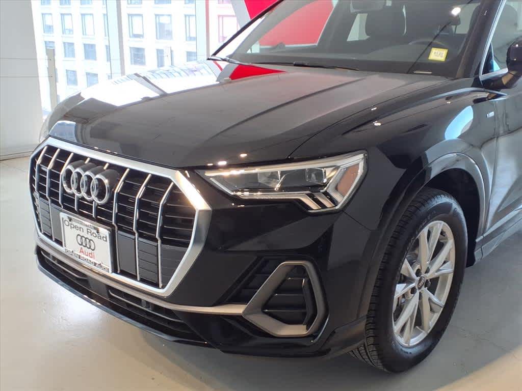 2025 Audi Q3 S line Premium 45 TFSI quattro