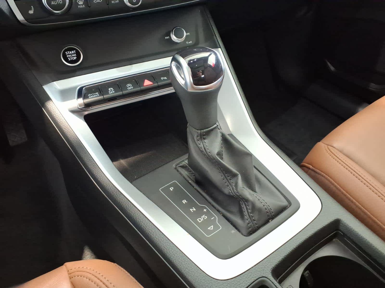 2022 Audi Q3 S line Premium 45 TFSI quattro