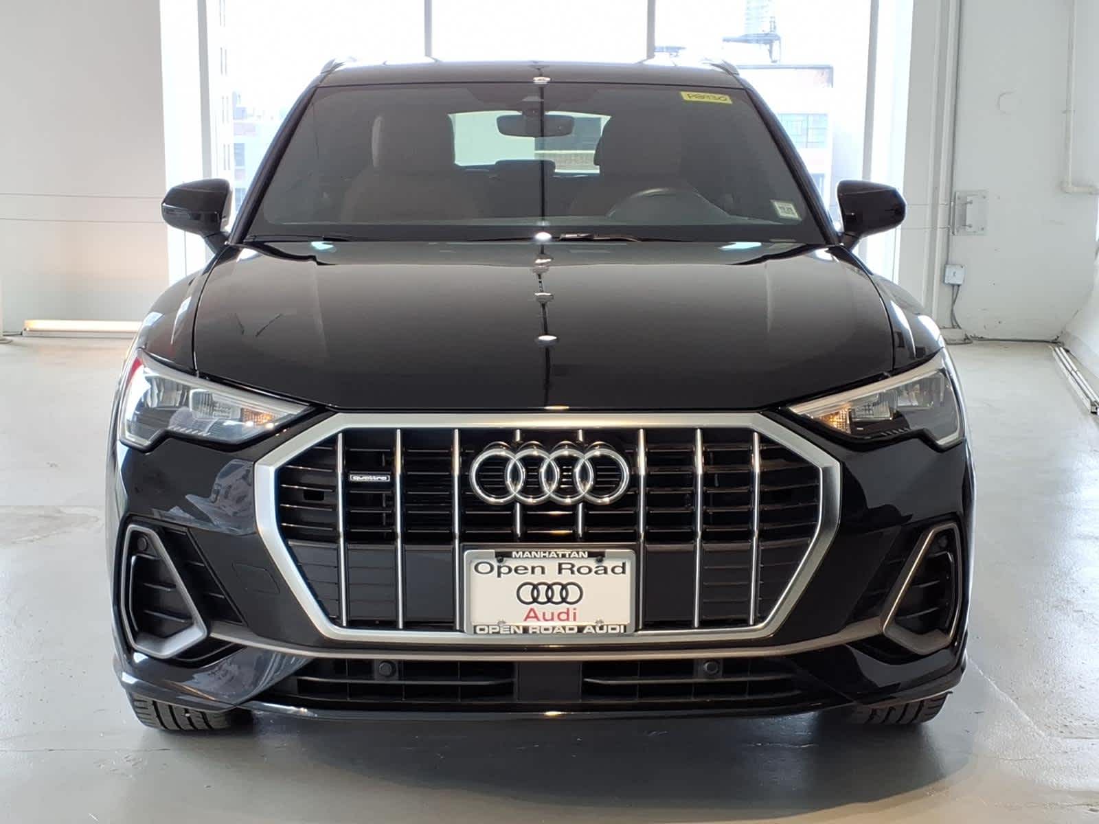 2022 Audi Q3 S line Premium 45 TFSI quattro