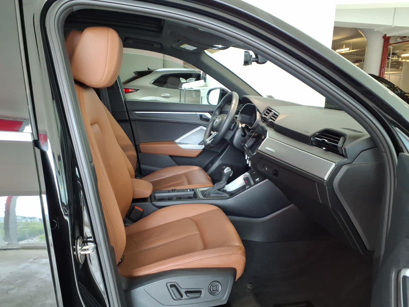 2022 Audi Q3 S line Premium 45 TFSI quattro