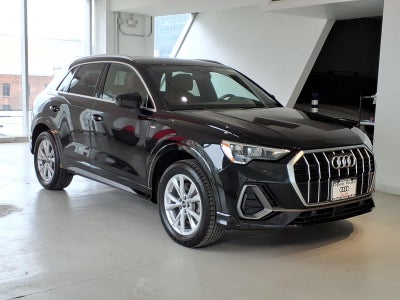 2022 Audi Q3 S line Premium 45 TFSI quattro