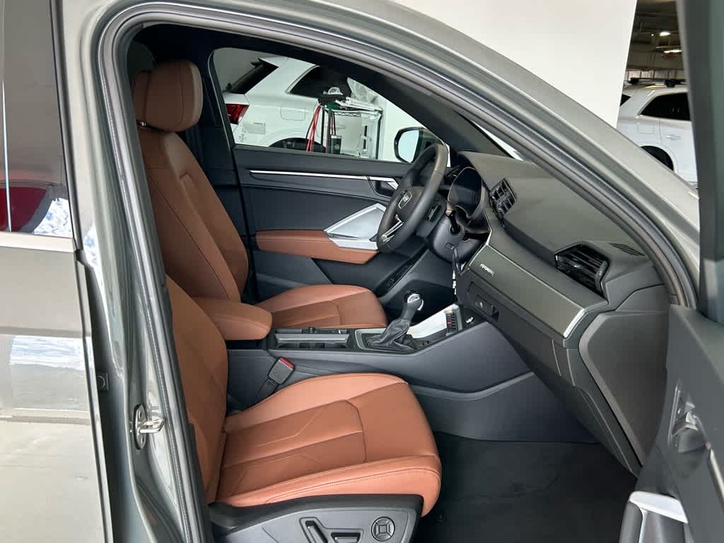 2025 Audi Q3 S line Premium 45 TFSI quattro