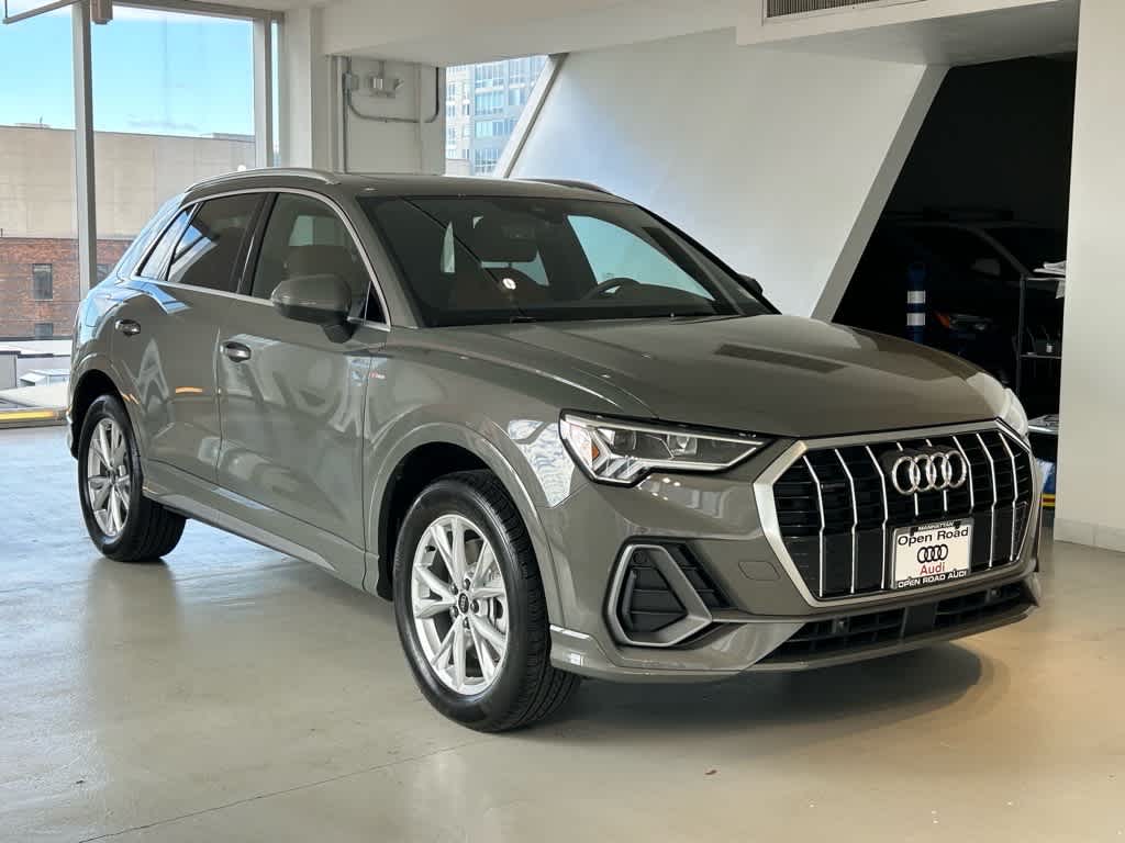 2025 Audi Q3 S line Premium 45 TFSI quattro