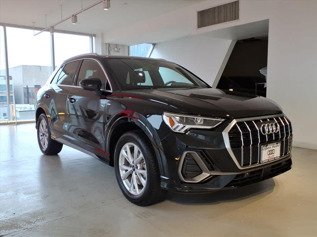 2025 Audi Q3 S line Premium 45 TFSI quattro