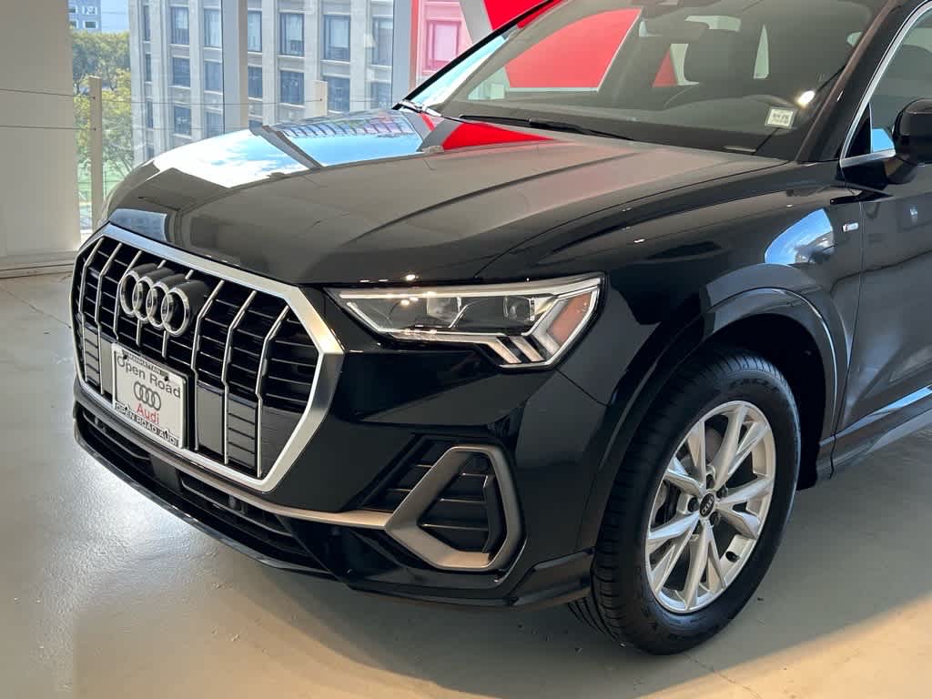 2025 Audi Q3 S line Premium 45 TFSI quattro
