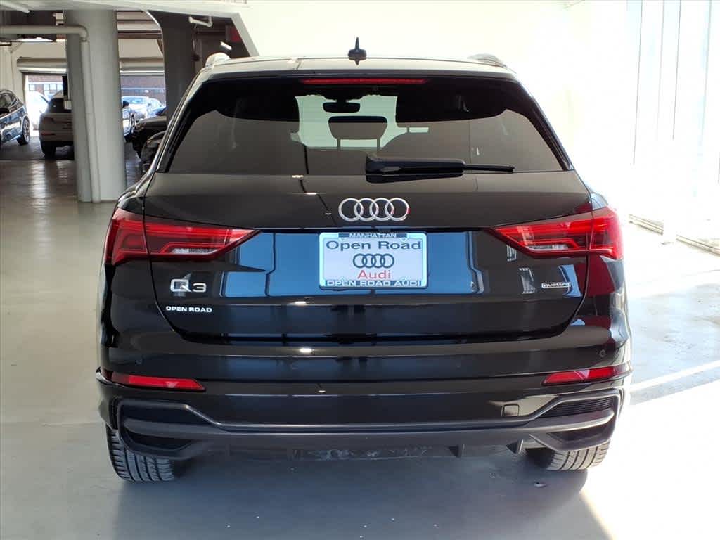 2021 Audi Q3 S line Premium 45 TFSI quattro