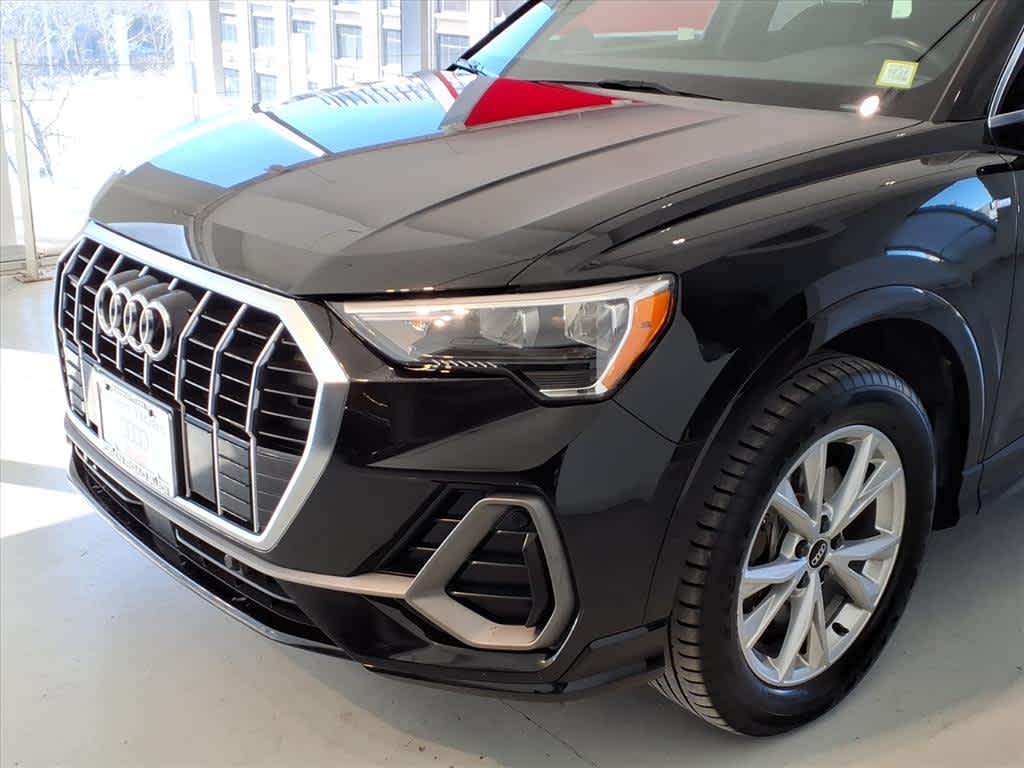 2021 Audi Q3 S line Premium 45 TFSI quattro