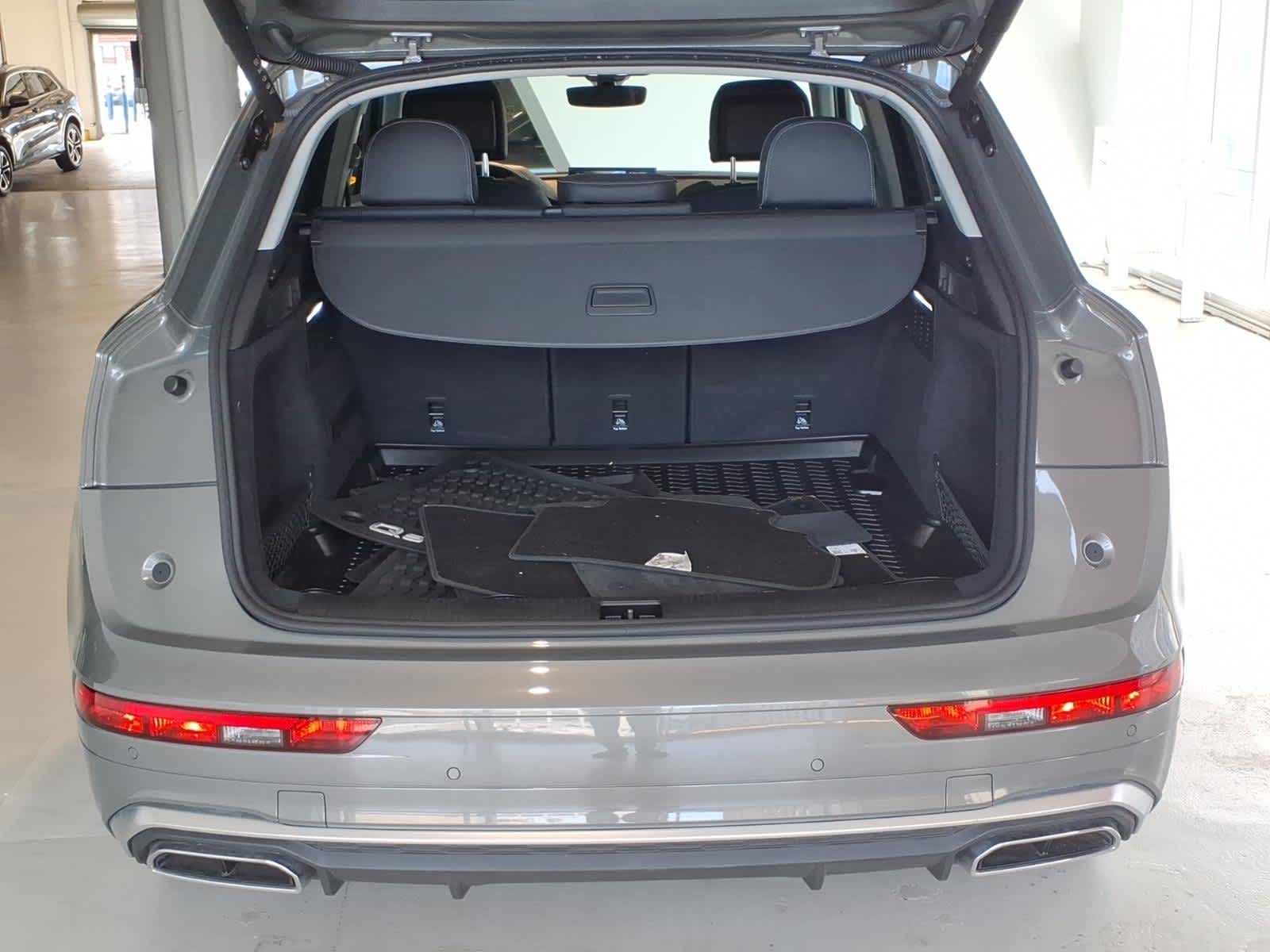 2025 Audi Q5 S line Premium Plus 45 TFSI quattro