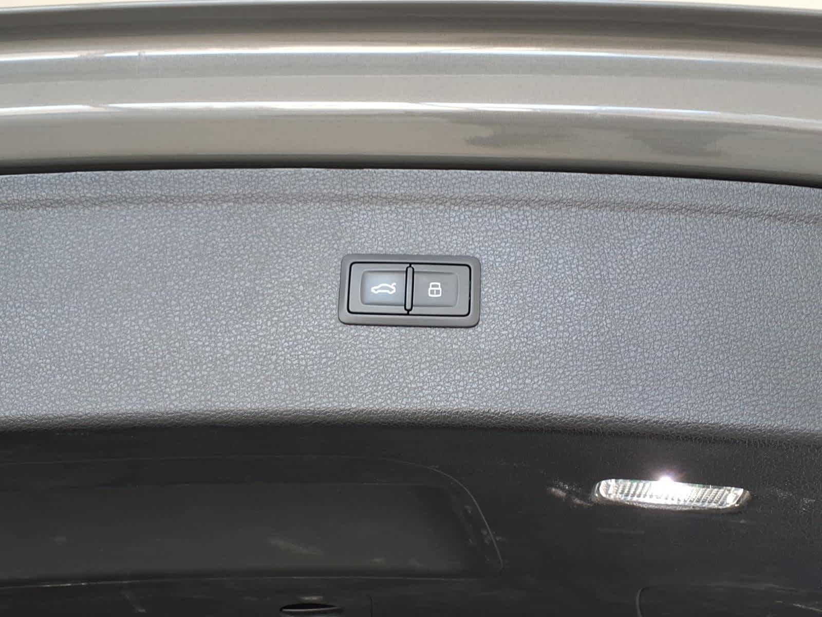 2025 Audi Q5 S line Premium Plus 45 TFSI quattro