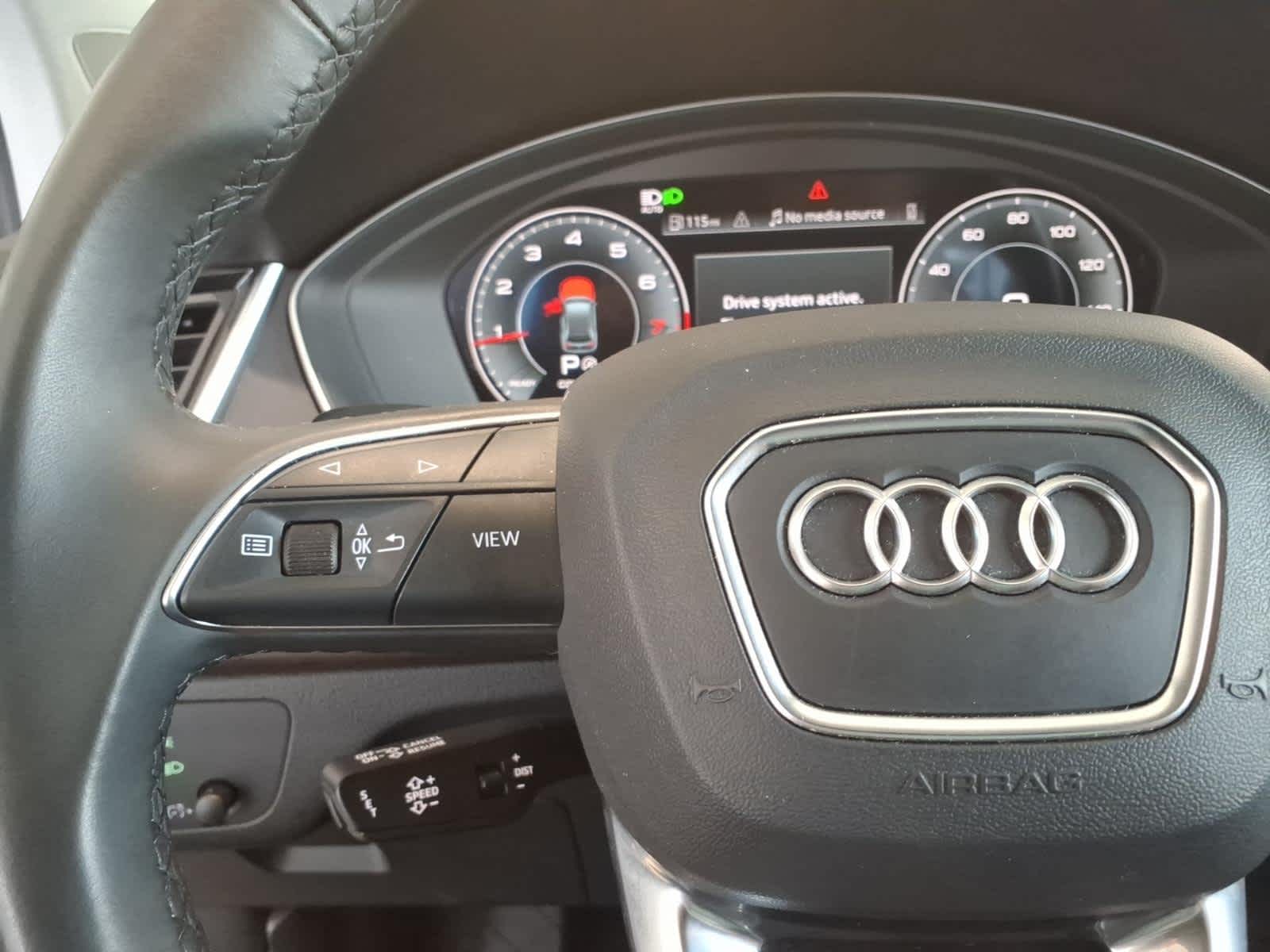 2025 Audi Q5 S line Premium Plus 45 TFSI quattro