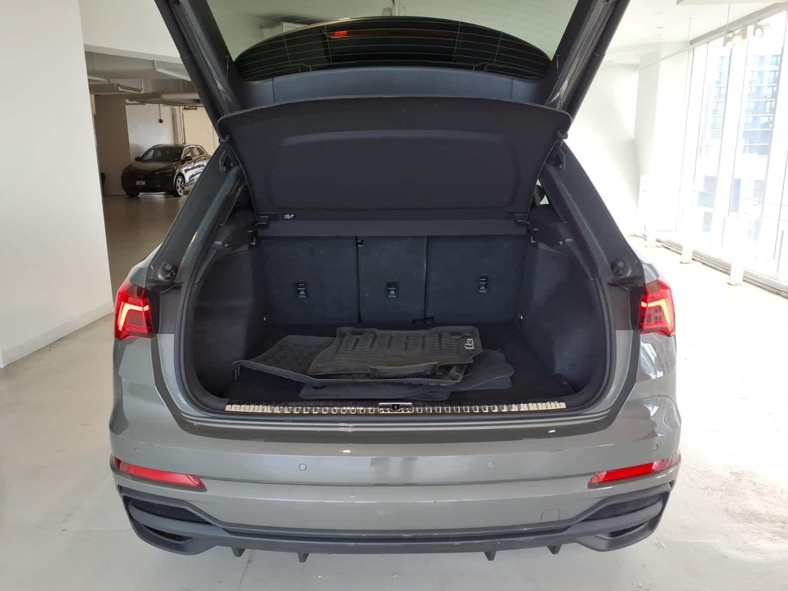 2023 Audi Q3 S line Premium Plus 45 TFSI quattro