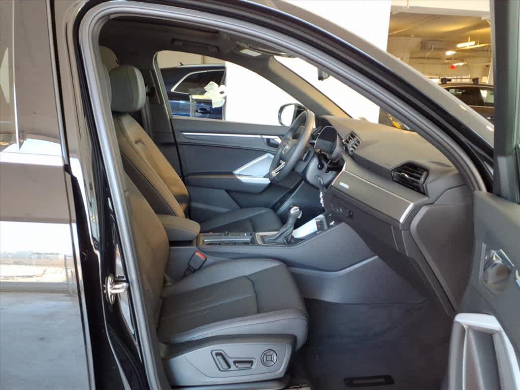 2025 Audi Q3 S line Premium Plus 45 TFSI quattro