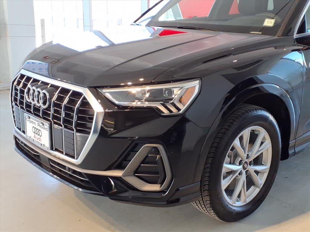 2025 Audi Q3 S line Premium Plus 45 TFSI quattro