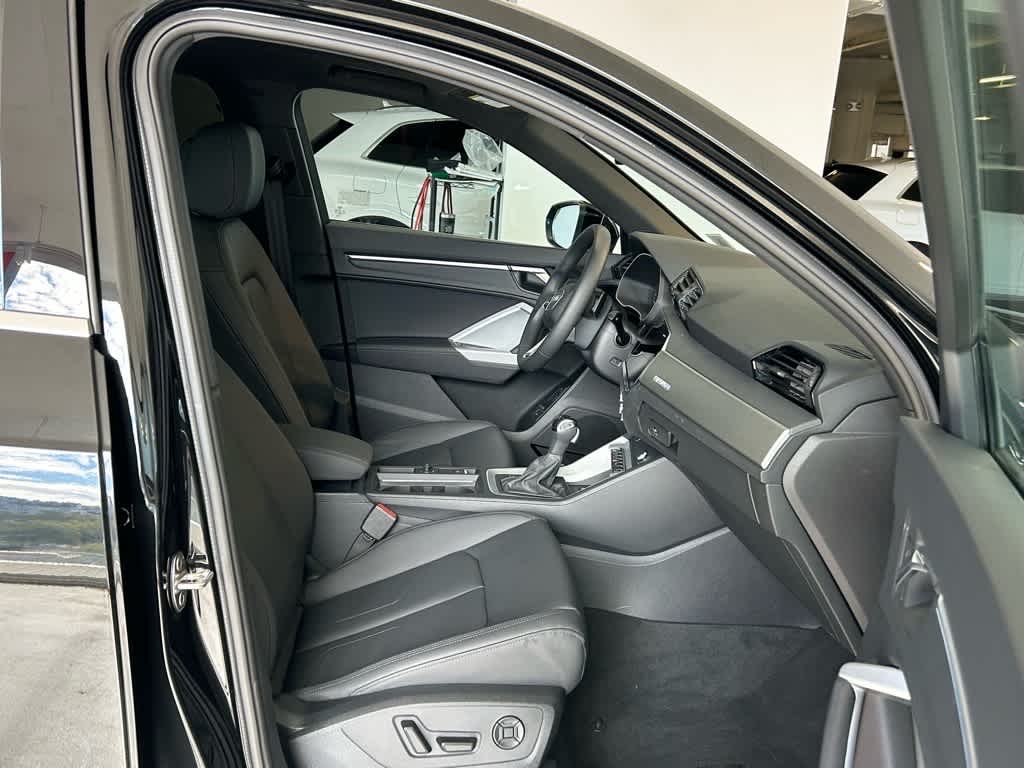 2025 Audi Q3 S line Premium Plus 45 TFSI quattro