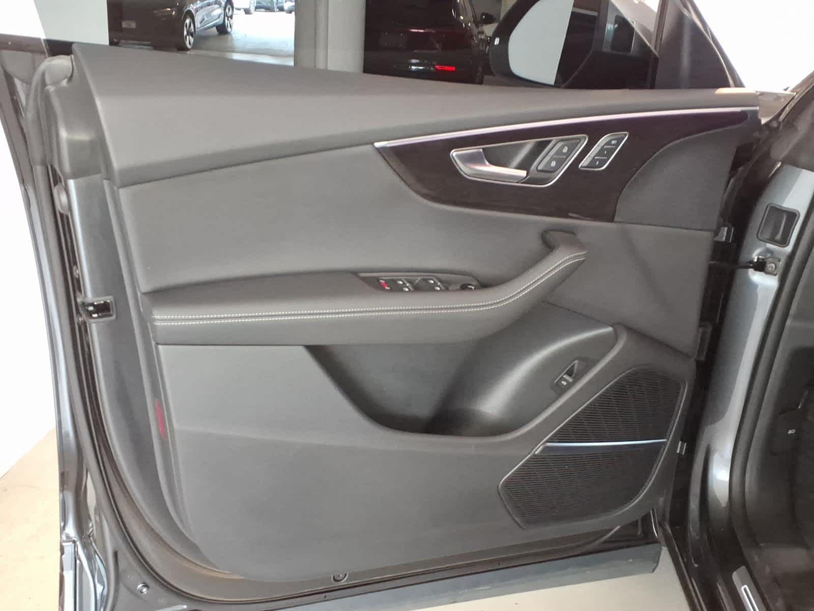 2026 Audi Q8 Premium Plus quattro *Ltd Avail*
