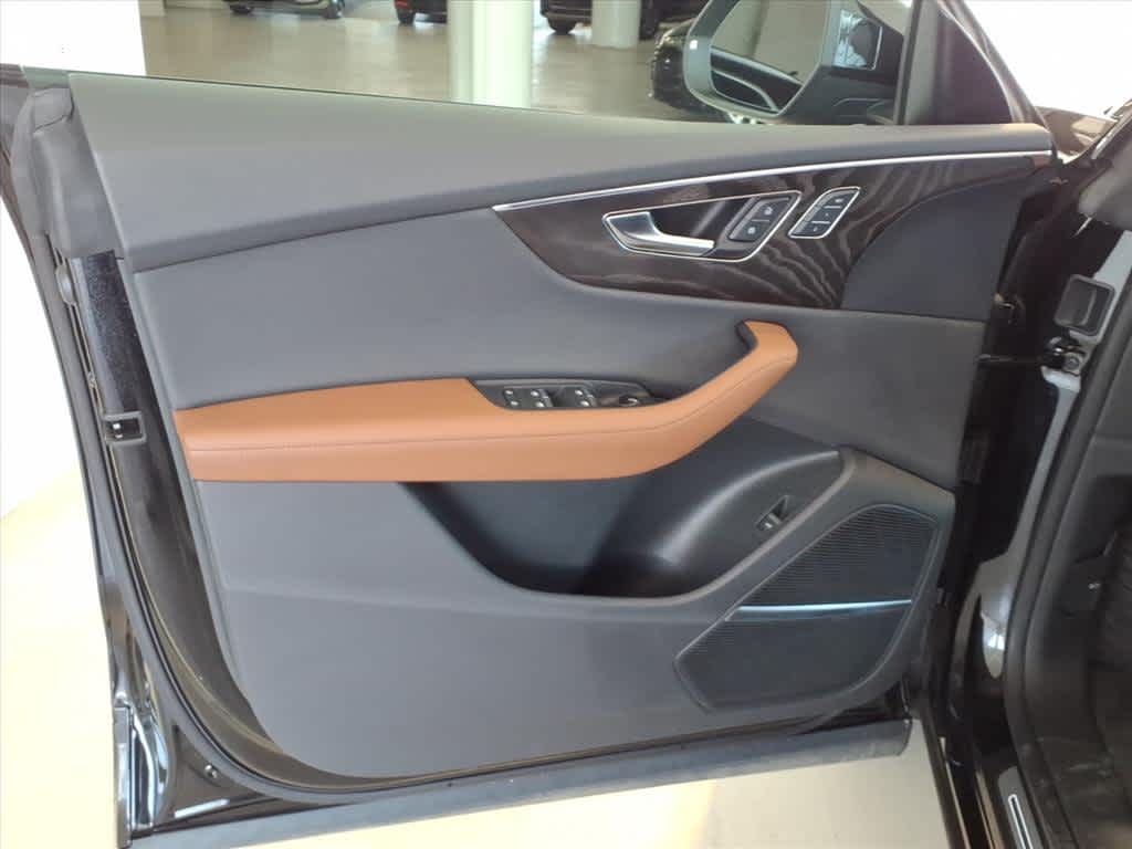 2023 Audi Q8 Premium Plus 55 TFSI quattro