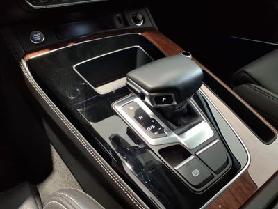 2022 Audi Q5 S line Prestige 45 TFSI quattro