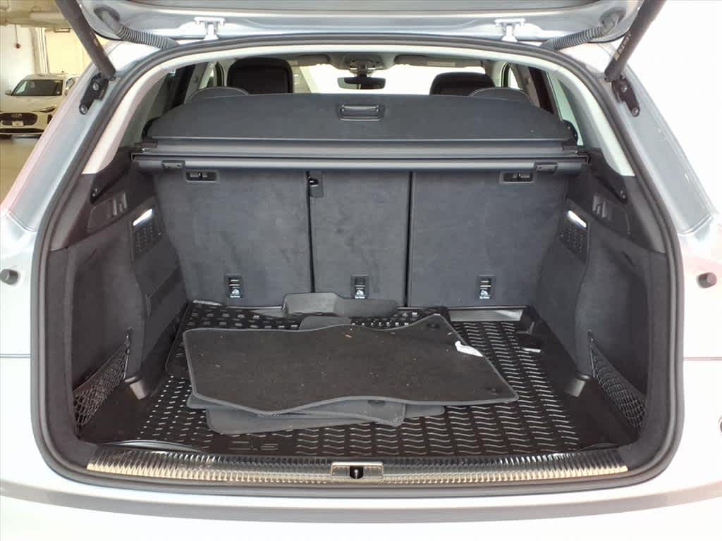 2022 Audi Q5 S line Prestige 45 TFSI quattro