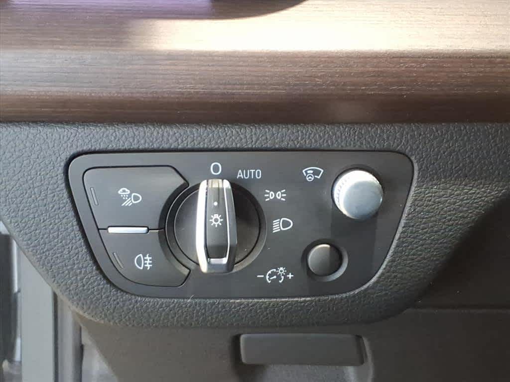 2023 Audi Q5 S line Prestige 45 TFSI quattro