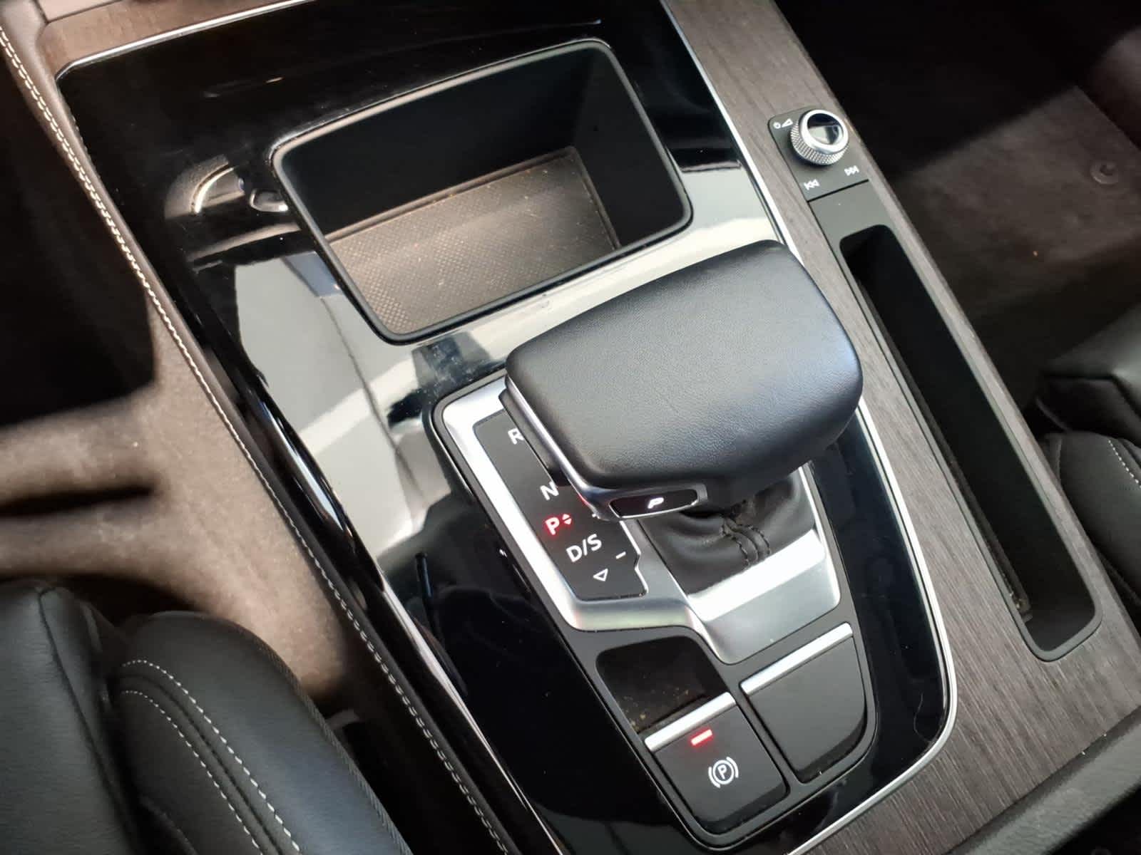 2023 Audi Q5 S line Prestige 45 TFSI quattro