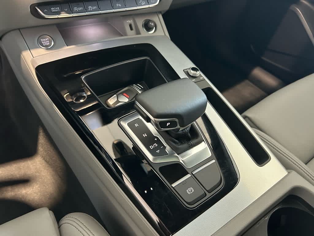 2025 Audi Q5 S line Premium 45 TFSI quattro