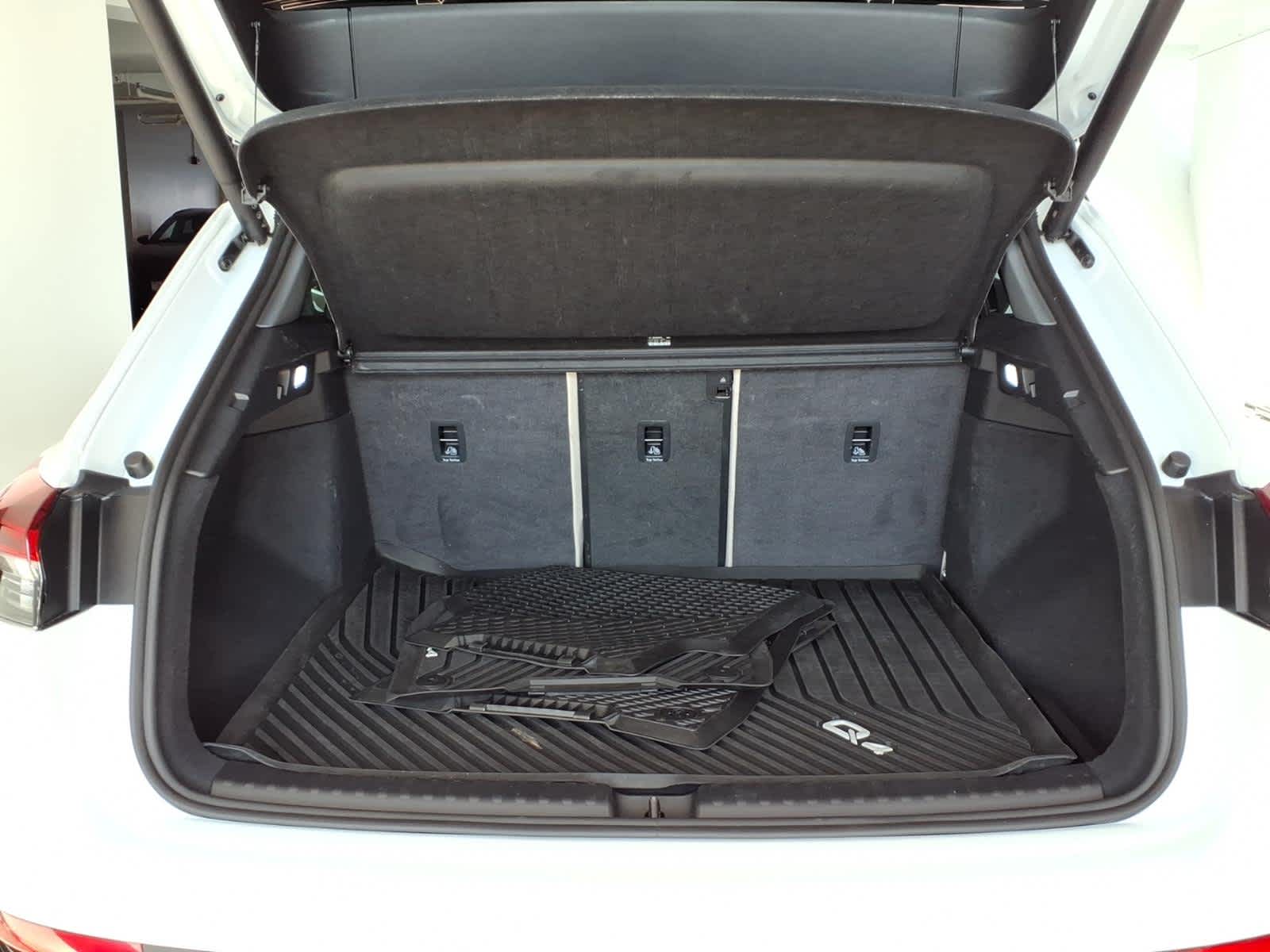 2024 Audi Q4 e-tron Premium Plus 50 quattro