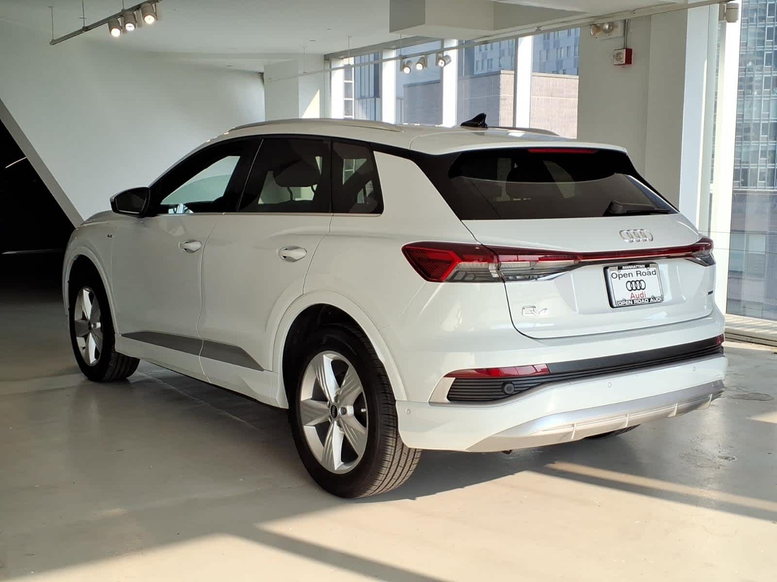 2024 Audi Q4 e-tron Premium Plus 50 quattro