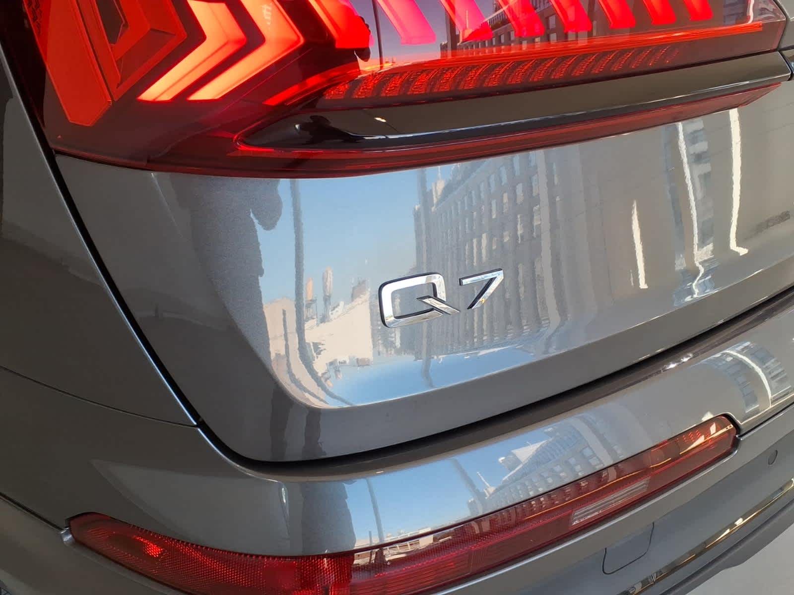 2023 Audi Q7 Premium Plus 45 TFSI quattro