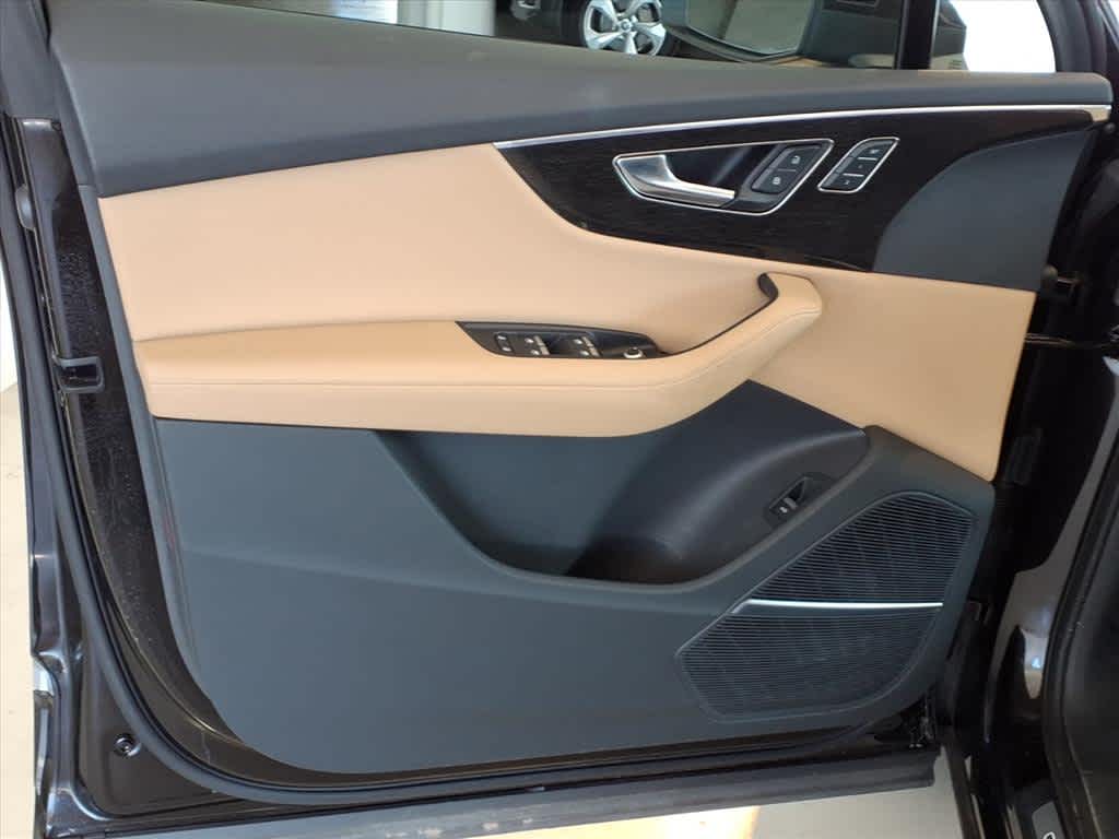 2023 Audi Q7 Premium Plus 45 TFSI quattro