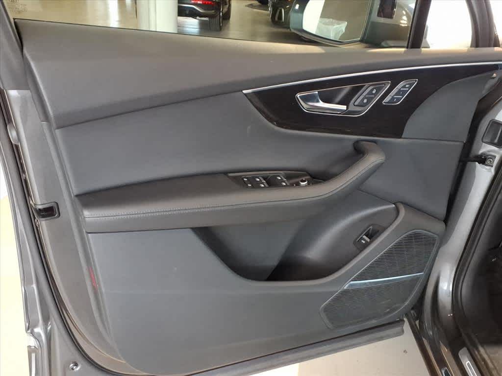 2023 Audi Q7 Premium Plus 45 TFSI quattro