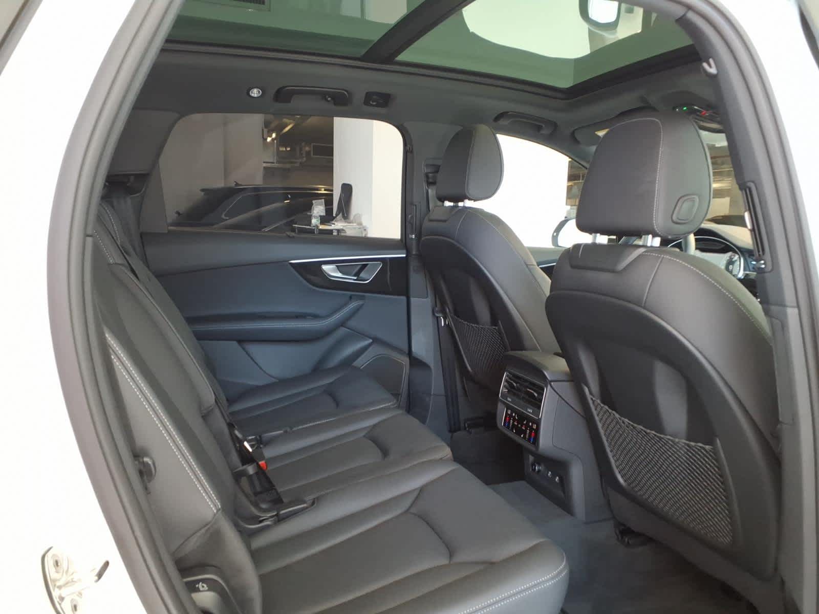 2026 Audi Q7 Premium Plus 55 quattro *Ltd Avail*