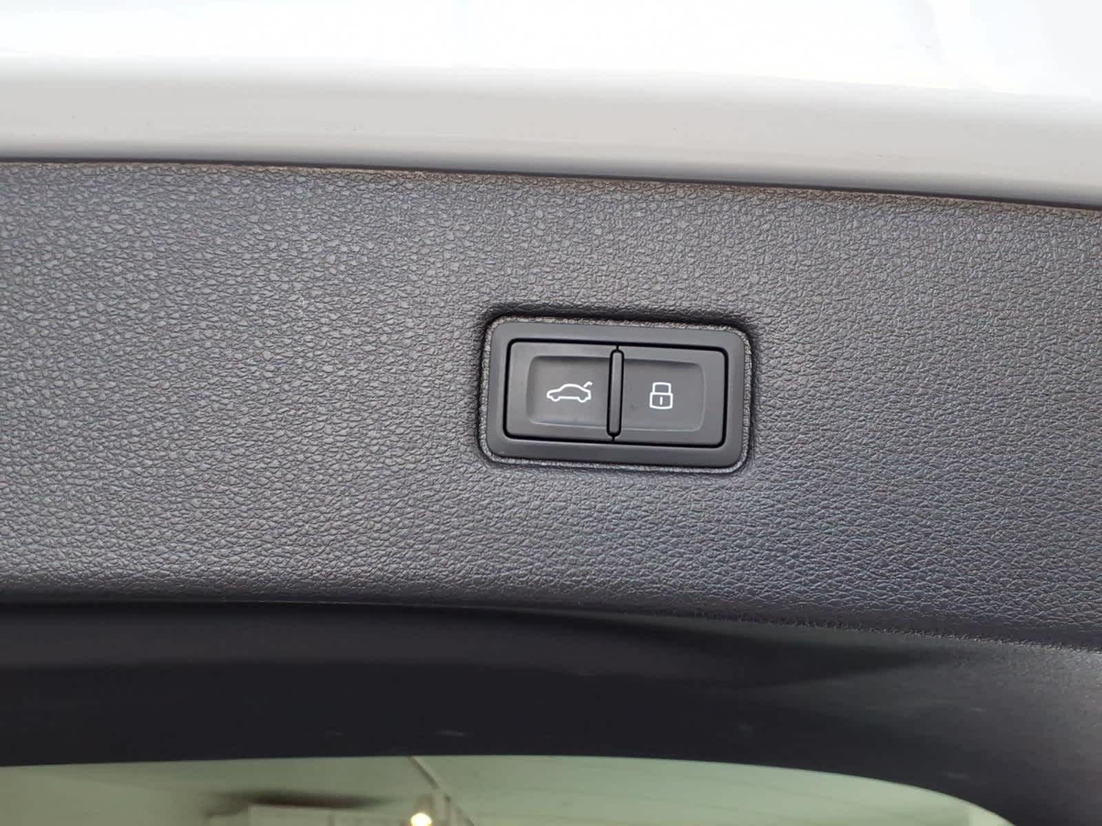 2026 Audi Q7 Premium Plus 55 quattro *Ltd Avail*