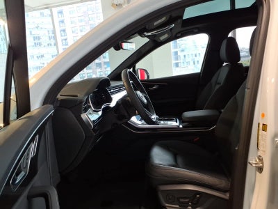 2026 Audi Q7 Premium Plus 55 quattro *Ltd Avail*