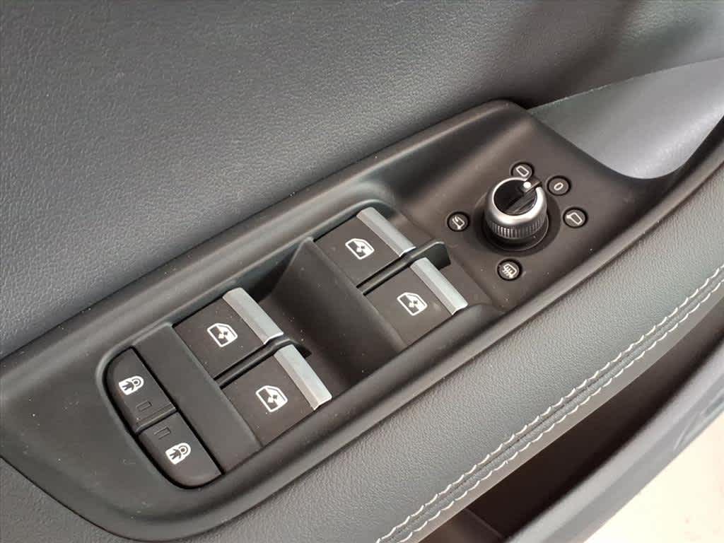 2025 Audi Q7 Premium Plus 55 TFSI quattro