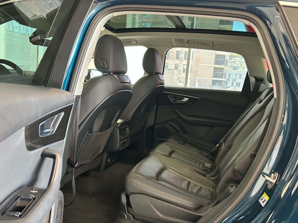 2022 Audi Q7 Premium Plus 55 TFSI quattro