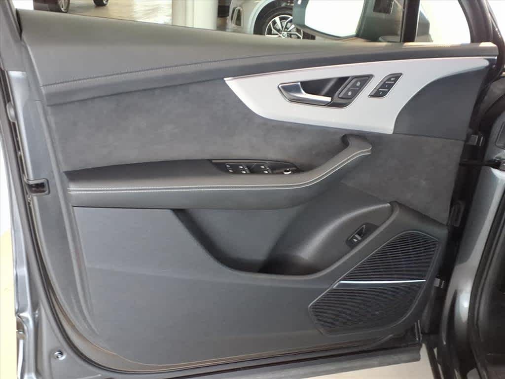 2024 Audi Q7 Prestige 55 TFSI quattro