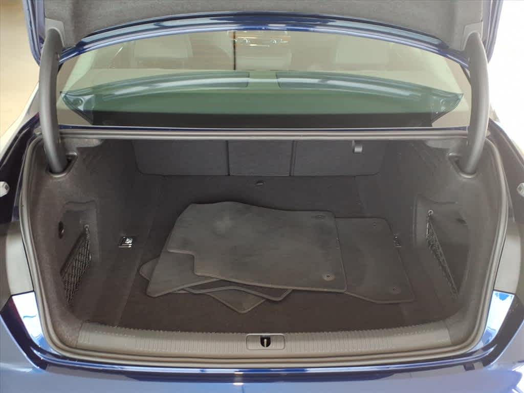 2022 Audi A4 Premium 40 TFSI quattro