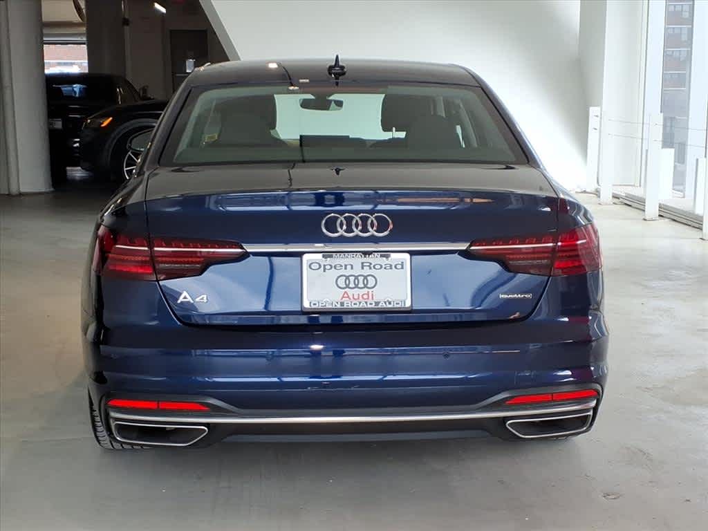 2022 Audi A4 Premium 40 TFSI quattro