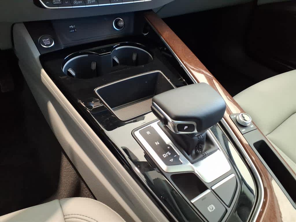2023 Audi A4 Premium 40 TFSI quattro