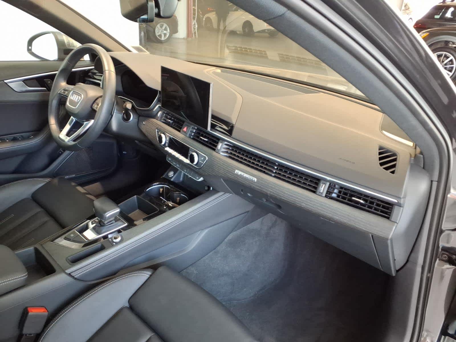 2023 Audi A4 S line Premium Plus 45 TFSI quattro
