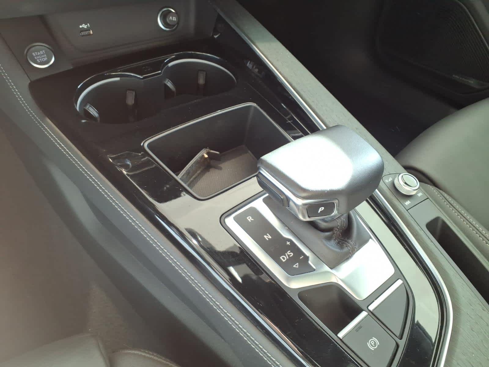 2023 Audi A4 S line Premium Plus 45 TFSI quattro