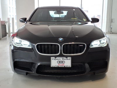 2014 BMW M5 4dr Sdn